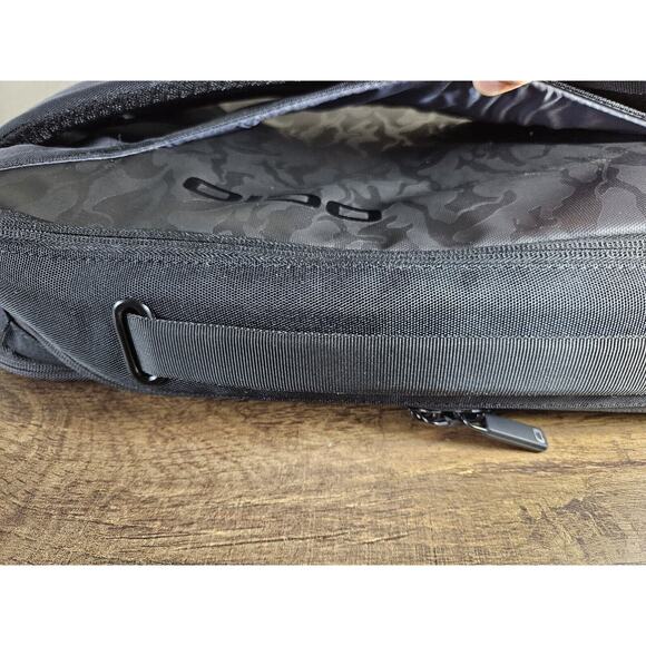 OGIO Black Lucid Carry-On Commuter Backpack Laptop with many Sleeve Pockets - Picture 4 of 12